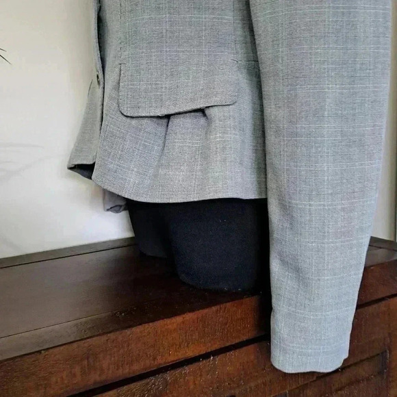 ❤️ Max Studio Grey Plaid Blazer Women's Size 2 Long  Sleeved - Picture 6 of 13
